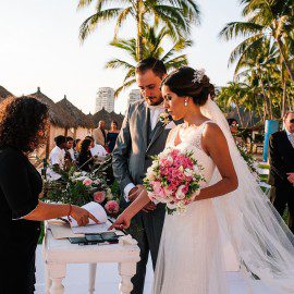 Destination weddings | sunset Beach wedding